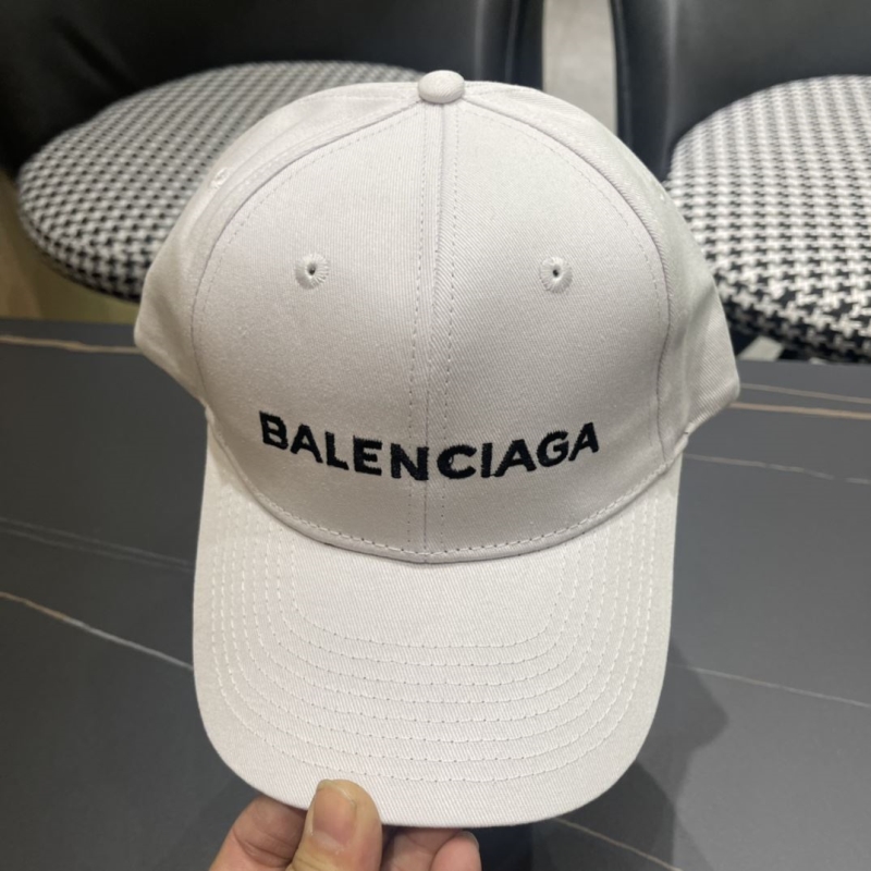 BALENCIAGA